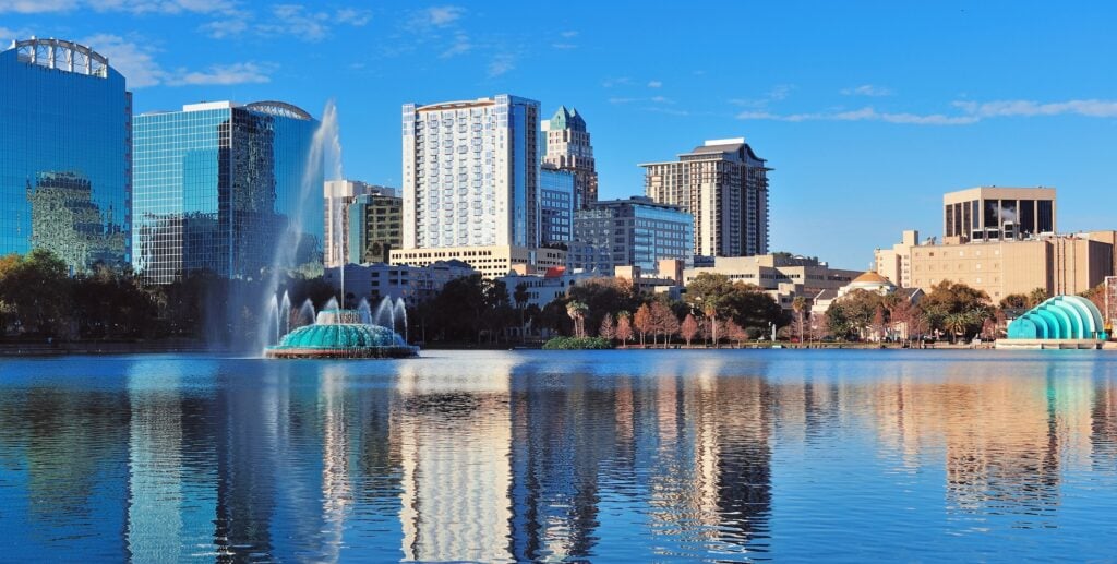 How Timing the Turn with Connect Invest Can Protect Your Capital