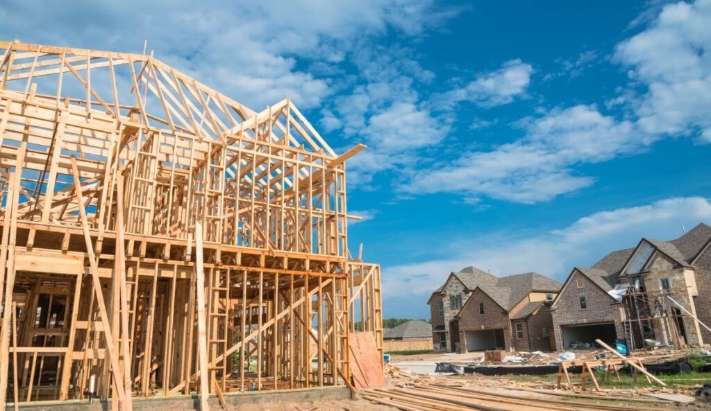 Lower mortgage rates support steady new home sales
